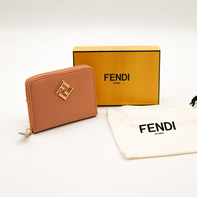 A Carteira com fecho Fendi Diamonds Rosa
