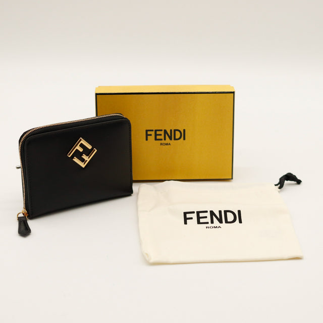 A Carteira com fecho Fendi Diamonds Preta