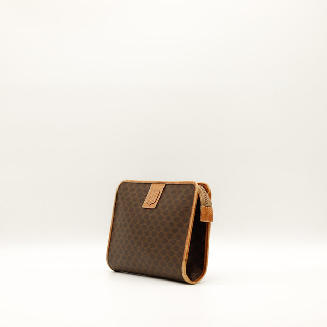 La Pochette Céline Macadam