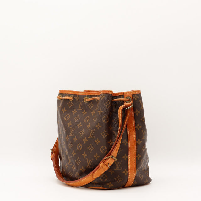 Vue du dessous Louis Vuitton Petit Noé Toile Monogramme occasion authentique — AMANA Vintage