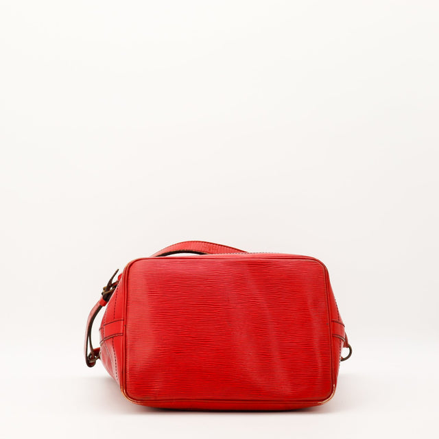 Louis Vuitton Noé GM rode Epi lederen achtergrond — AMANA Vintage