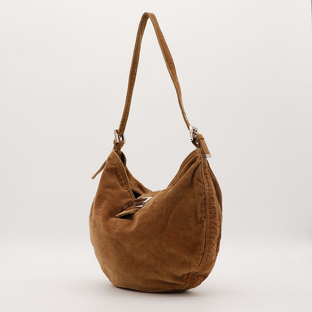 Sac Fendi Hobo velours côtelé marron vue de trois quarts occasion authentique — AMANA Vintage