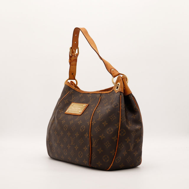 Sac Louis Vuitton Galliera PM vue de trois quarts cuir vachette patiné — AMANA Vintage