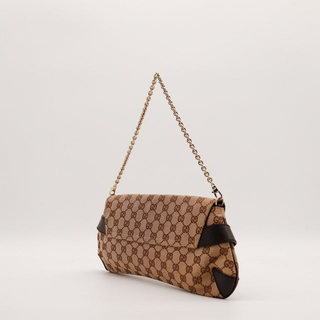 Vista de três quartos traseira da bolsa de mão Gucci Horsebit corrente dourada — AMANA Vintage