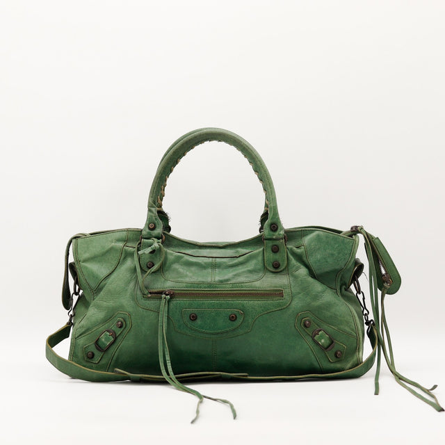 Sac Balenciaga Part-Time cuir d'agneau froissé vert vue de face occasion authentique — AMANA Vintage