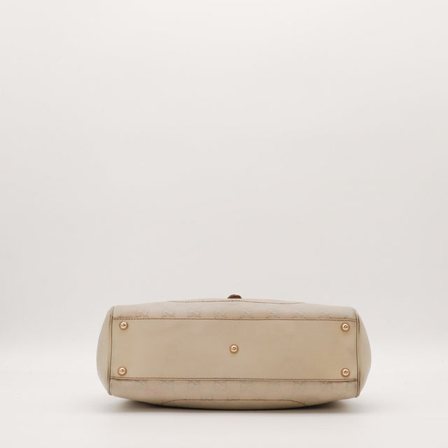 Vista de baixo da Gucci New Jackie pés em metal prateado pele taupe — AMANA Vintage