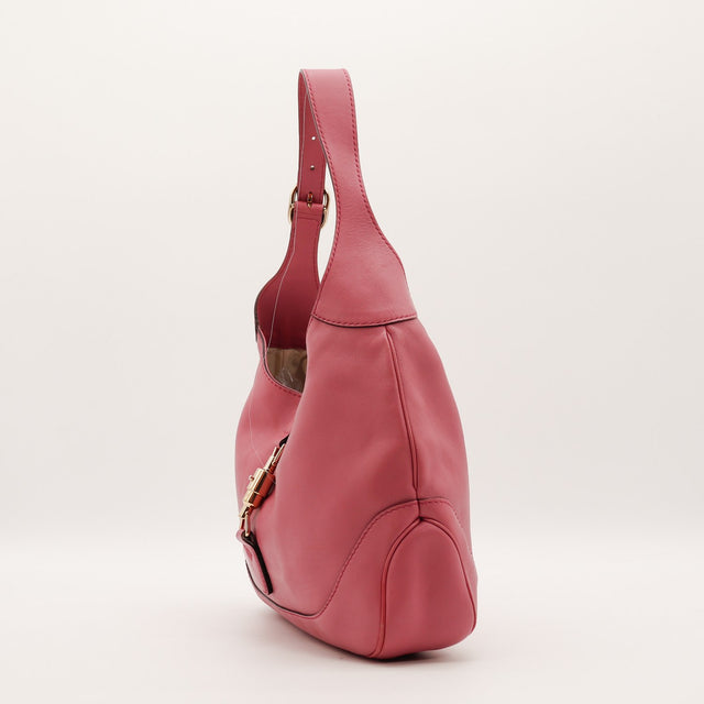 Sac Gucci New Jackie cuir framboise vue de profil occasion authentique — AMANA Vintage