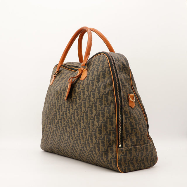 Vue de trois quarts sac Boston Dior Trotter toile Oblique marron — AMANA Vintage