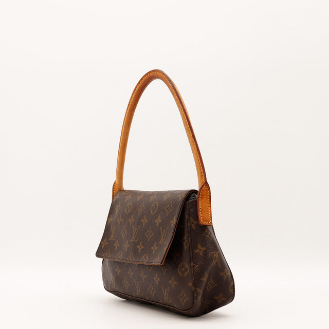 Vue de dos Louis Vuitton Mini Looping Toile Monogramme occasion authentique — AMANA Vintage