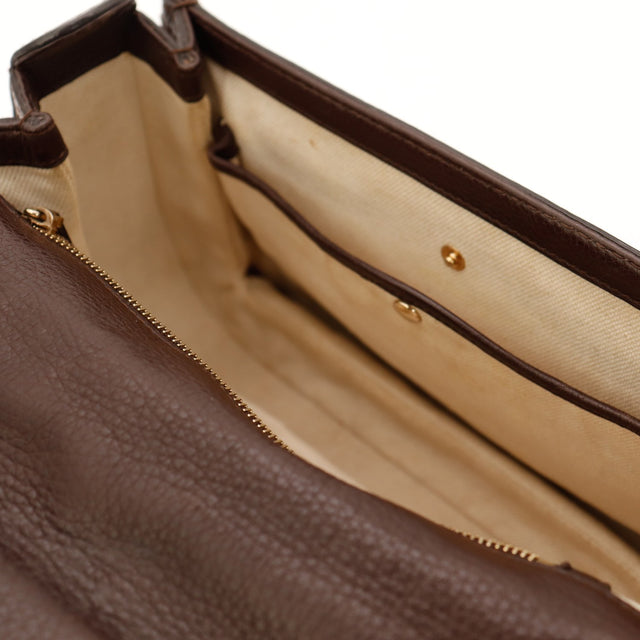 Vista de três quartos traseira mala Gucci Tote Bag Bambou alça de ombro vintage — AMANA Vintage