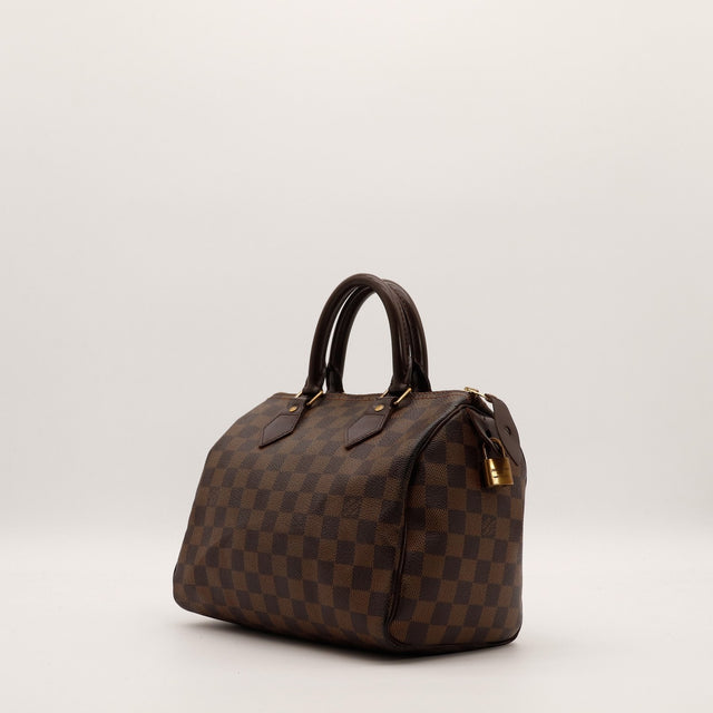 Vue trois quarts Louis Vuitton Speedy 25 Damier Ébène marron — AMANA Vintage