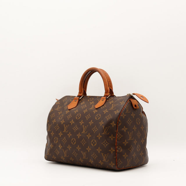 Louis Vuitton Speedy 30 vue de trois quarts cuir vachette patiné — AMANA Vintage