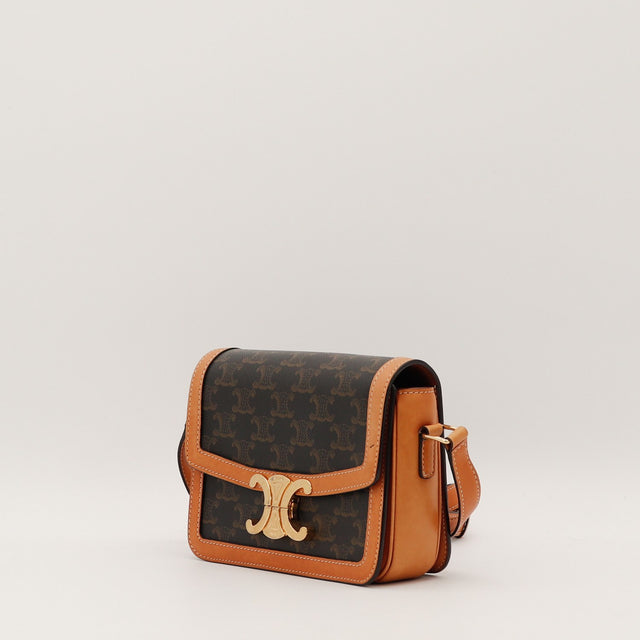 Sac Céline Triomphe vue trois quarts fermoir doré occasion authentique — AMANA Vintage