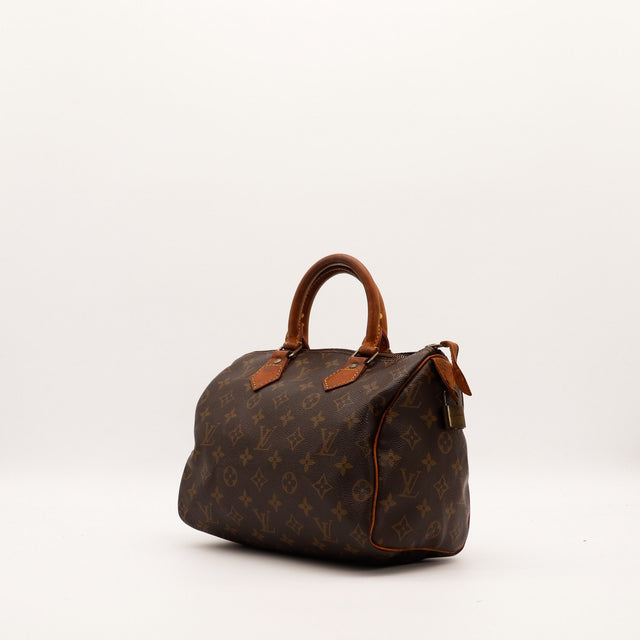 Vue de trois quarts Louis Vuitton Speedy 25 toile Monogram patine caramel — AMANA Vintage