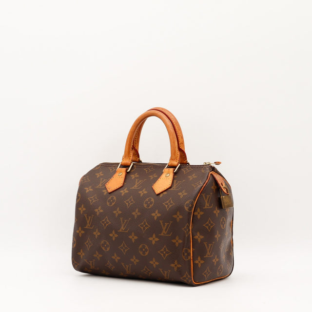 Vue de trois quarts Louis Vuitton Speedy 25 Toile Monogramme occasion authentique — AMANA Vintage