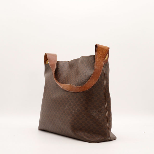 Sac Hobo Celine Macadam vue de côté bandoulière cuir naturel — AMANA Vintage