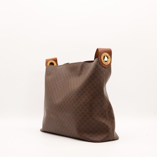 Détail anneau signature Celine Paris doré sac Hobo Macadam vintage — AMANA Vintage