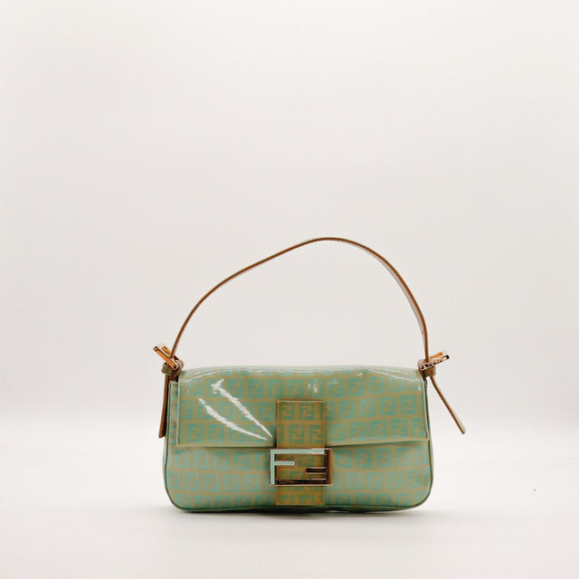 Sac Fendi Baguette toile Zucchino enduite vert sauge vue de face occasion authentique — AMANA Vintage