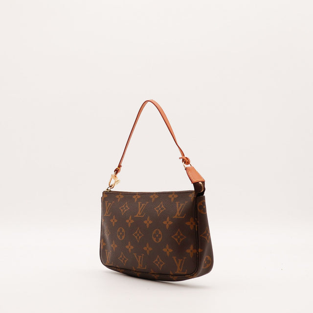 Pochette Accessoires Louis Vuitton vue de trois quarts droite anse vachette caramel — AMANA Vintage