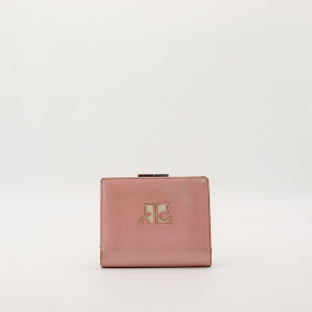 Portefeuille compact Courrèges cuir lisse marron monogramme RC vue de face occasion authentique — AMANA Vintage