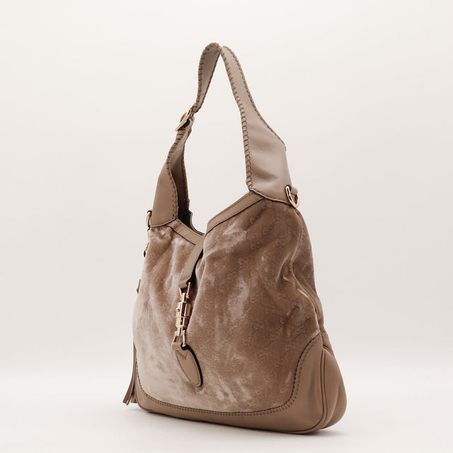 Détail fermoir piston doré Gucci New Jackie velours taupe occasion authentique — AMANA Vintage