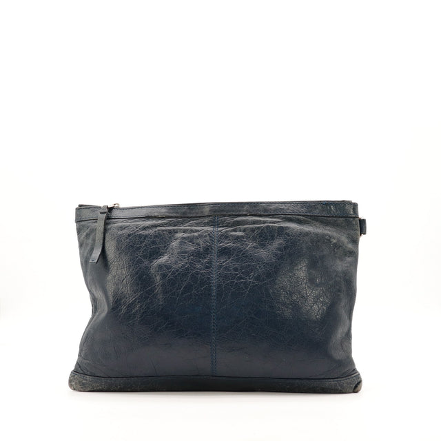Pochette Clutch Balenciaga cuir agneau bleu nuit vue de dos occasion — AMANA Vintage