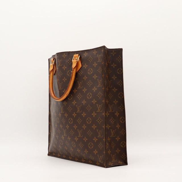Sac Plat Louis Vuitton Dreiviertelansicht rechts Tiefe — AMANA Vintage