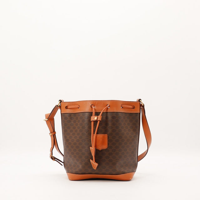 Sac seau Céline Macadam toile monogrammée cuir camel vue de face occasion authentique — AMANA Vintage
