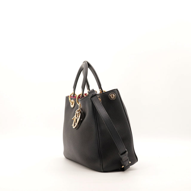 Sac Dior Diorissimo noir vue de profil bandoulière occasion authentique — AMANA Vintage