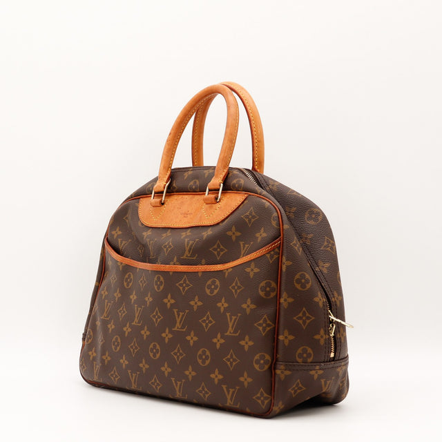Vue de trois quarts Louis Vuitton Deauville Toile Monogramme occasion authentique — AMANA Vintage