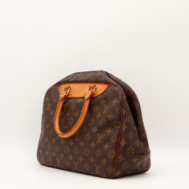 Détail du cuir de façade Louis Vuitton Deauville Toile Monogramme occasion authentique — AMANA Vintage