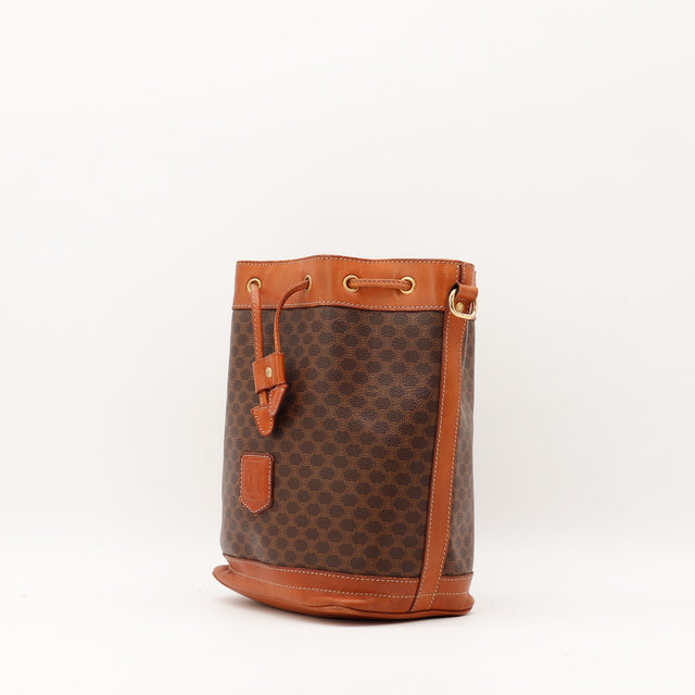 Sac seau Céline Macadam vue de dos toile enduite marron occasion authentique — AMANA Vintage