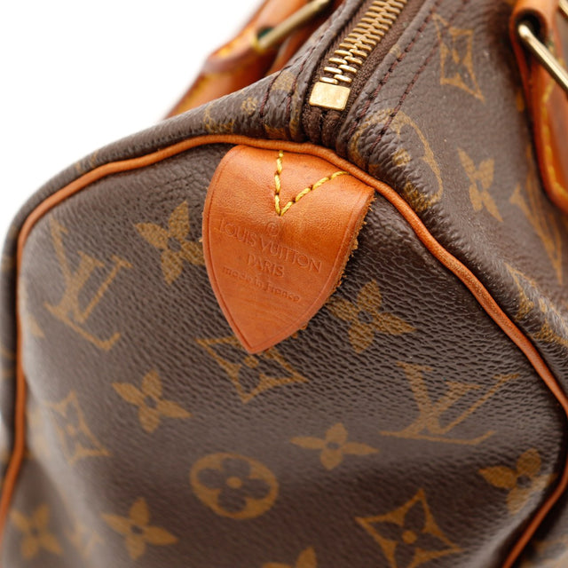 Detail tab vachette estampillé Louis Vuitton Paris made in France — AMANA Vintage