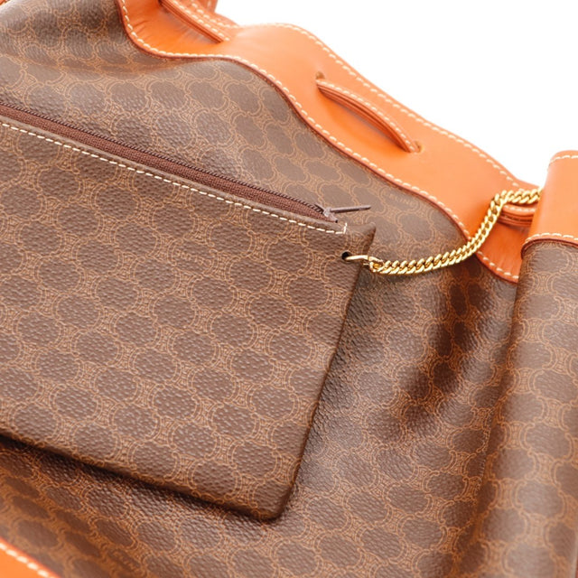 Patte blason CELINE du sac seau Macadam — AMANA Vintage