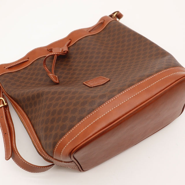 Coins inférieurs du sac seau Céline Macadam occasion authentique — AMANA Vintage