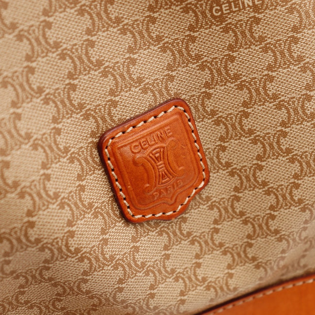 Détail de l'argenterie dorée Céline Seau Macadam occasion authentique — AMANA Vintage
