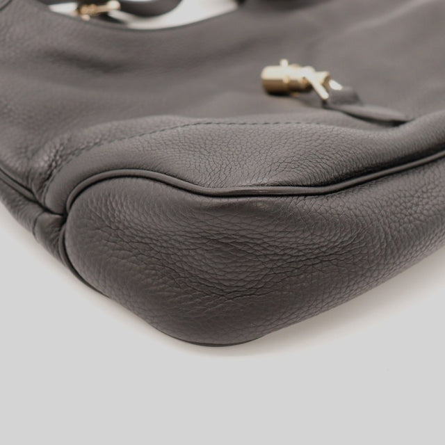 Détail coin inférieur Gucci New Jackie noir légers frottements — AMANA Vintage