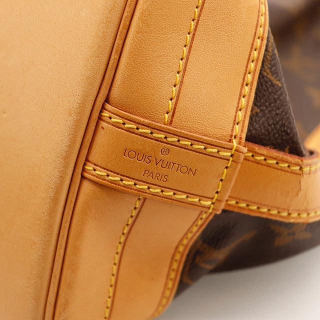 Détail de la bordure supérieure Louis Vuitton Noé Toile Monogramme occasion authentique — AMANA Vintage