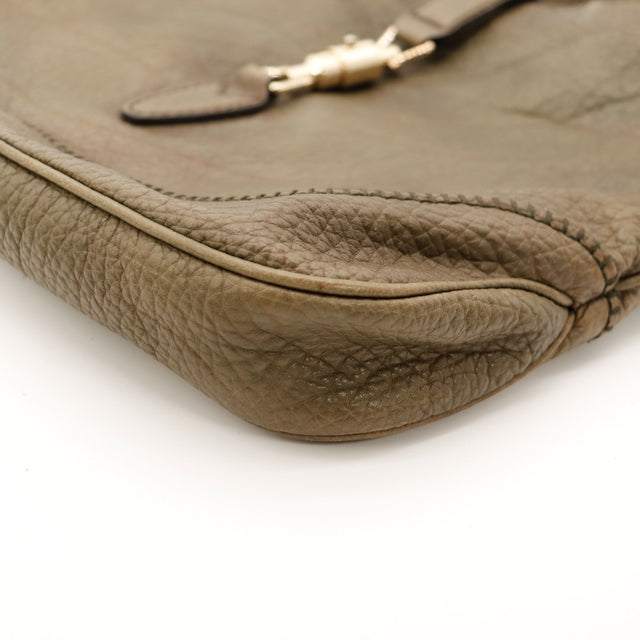 Détail coin inférieur droit Gucci New Jackie cuir grainé kaki — AMANA Vintage