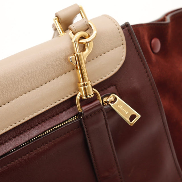 Vue de profil Céline Trapèze daim bordeaux occasion authentique — AMANA Vintage