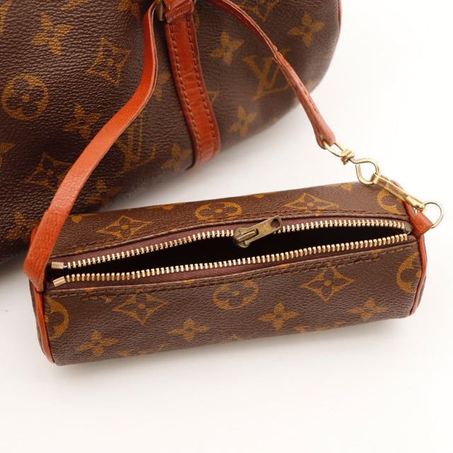 Détail de la fermeture Louis Vuitton Papillon 30 Toile Monogramme occasion authentique — AMANA Vintage