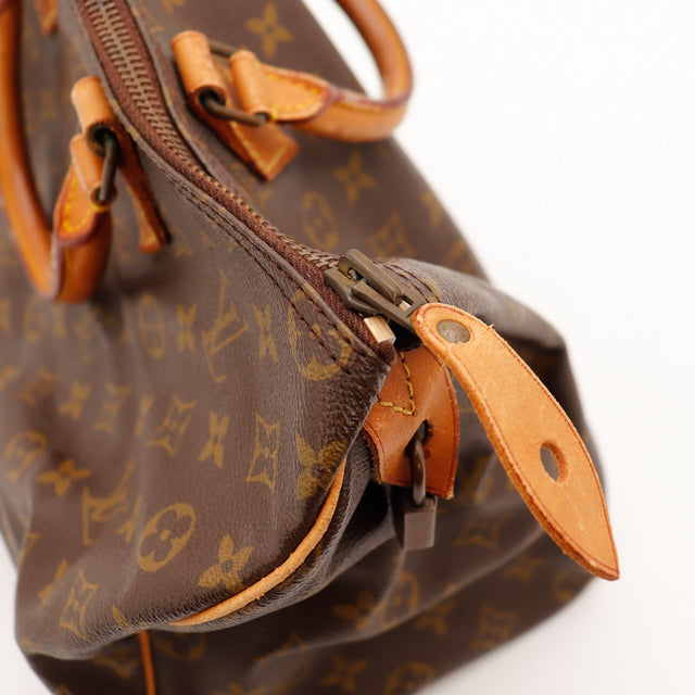 detail rits en ritstrekker leer Louis Vuitton Speedy 35 — AMANA Vintage