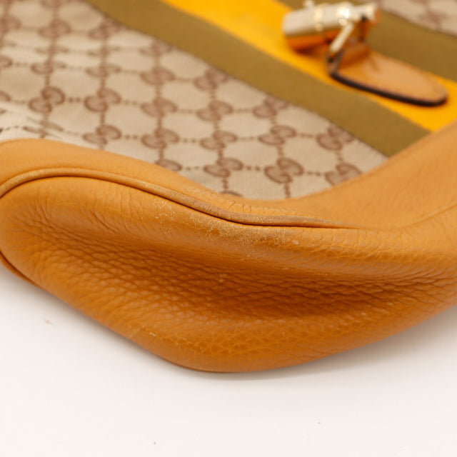Détail coin inférieur Gucci New Jackie frottements cuir cognac — AMANA Vintage