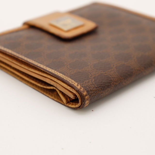 Vue tranche latérale portefeuille Celine Macadam occasion — AMANA Vintage