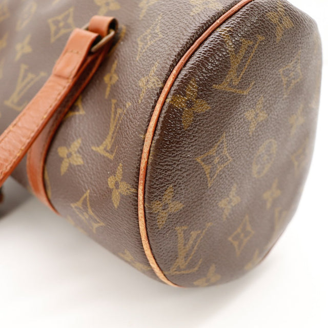 Vue rapprochee disque extremite Louis Vuitton Papillon 30 toile Monogram — AMANA Vintage
