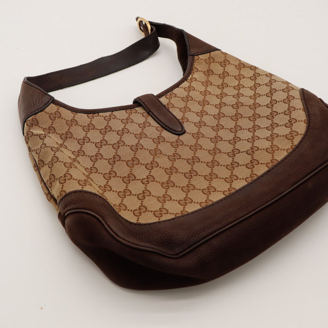 Sac Gucci New Jackie Web vue de dessous cuir grainé marron fond plat — AMANA Vintage