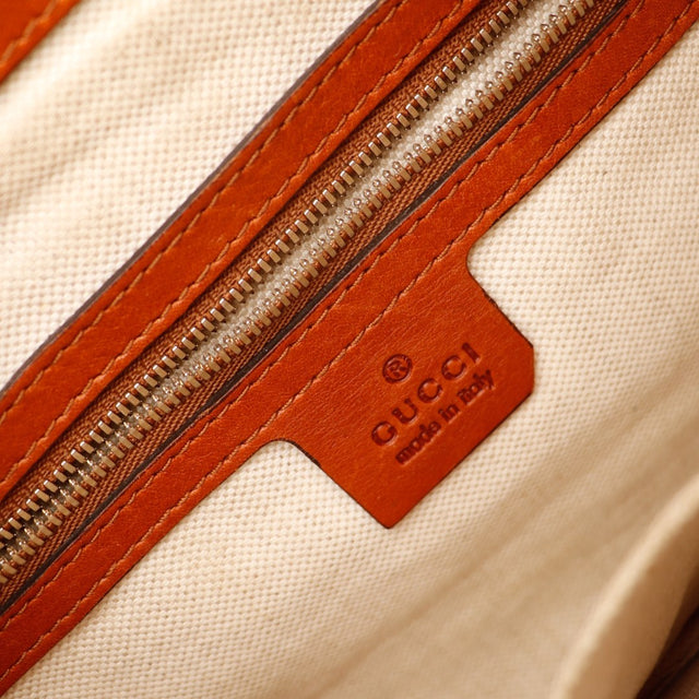 Intérieur doublure toile crème Gucci New Jackie étiquette cuir occasion authentique — AMANA Vintage