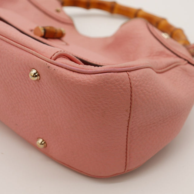 detail corner left Gucci Hobo Bambou close-up view — AMANA Vintage