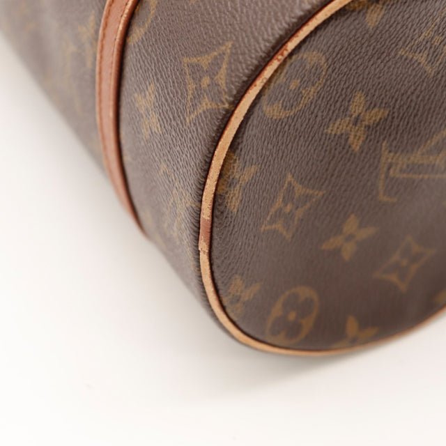 Vue d'ensemble Louis Vuitton Papillon 26 toile Monogram marron occasion authentique — AMANA Vintage