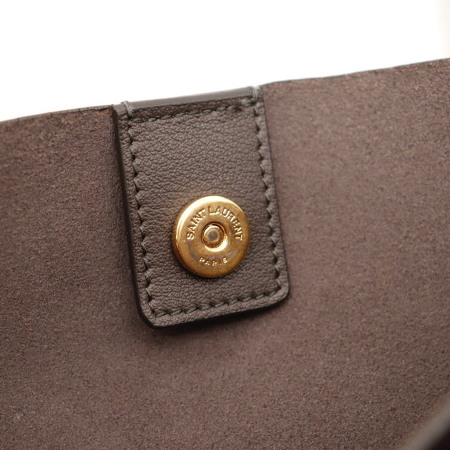Détail de la doublure Saint Laurent Shopping Tote East/West cuir de veau gris foncé occasion authentique — AMANA Vintage